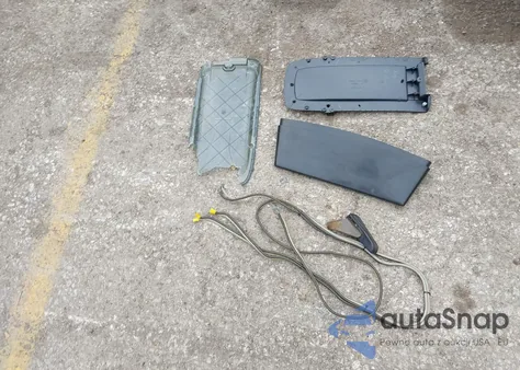 1997 Ford Explorer Eddie Bauer/Limited/Xl/Xlt z USA, uszkodzony, nr VIN 1FMDU34E9VZB70756